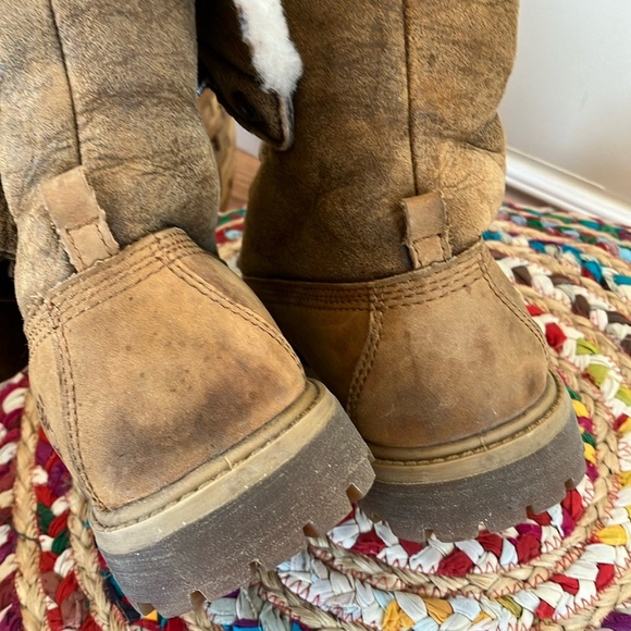 Timberland Tan Shearling-Lined Lace-Up Boots - Picture 4 of 7